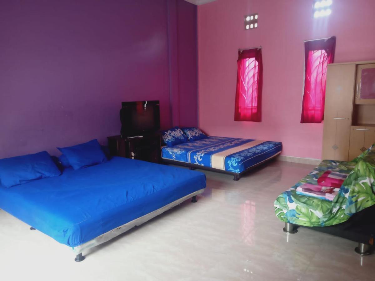 Almira Homestay Jambi Zewnętrze zdjęcie