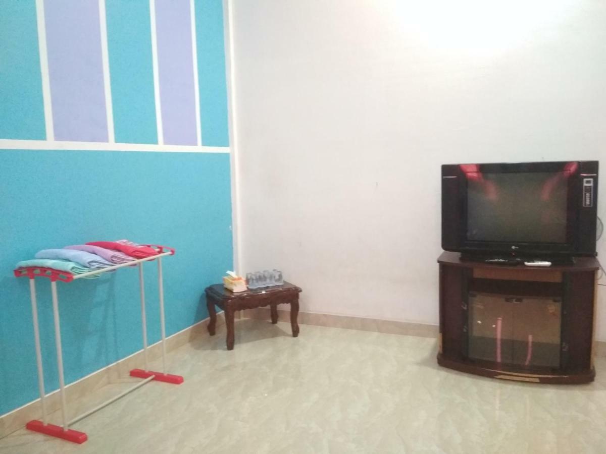 Almira Homestay Jambi Zewnętrze zdjęcie