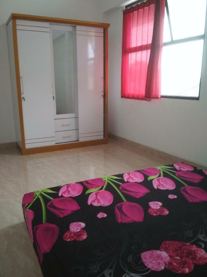 Almira Homestay Jambi Zewnętrze zdjęcie
